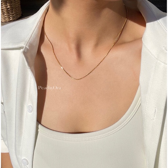 CLOSING SALE! 18K Gold Plated 1mm Snake Chain - Picture 6 of 10